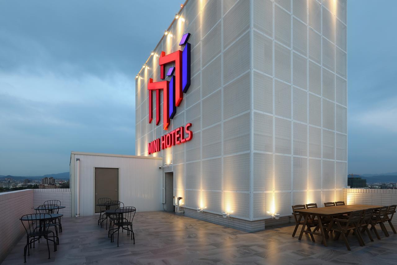 Mini Hotels  台中 外观 照片
